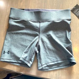 Women’s Under Armor compression shorts